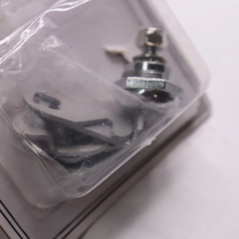 Architectural Mailboxes Mailbox Lock Stainless Steel - WHAT'S SHOWN IN PICTURE - Image 3 of 4