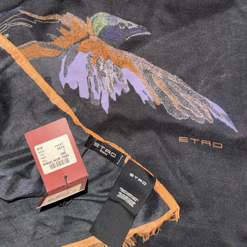 Bufanda coleccionable Etro para hombre con estampado de aves tropicales 2019 $370 Foto 3 de 3