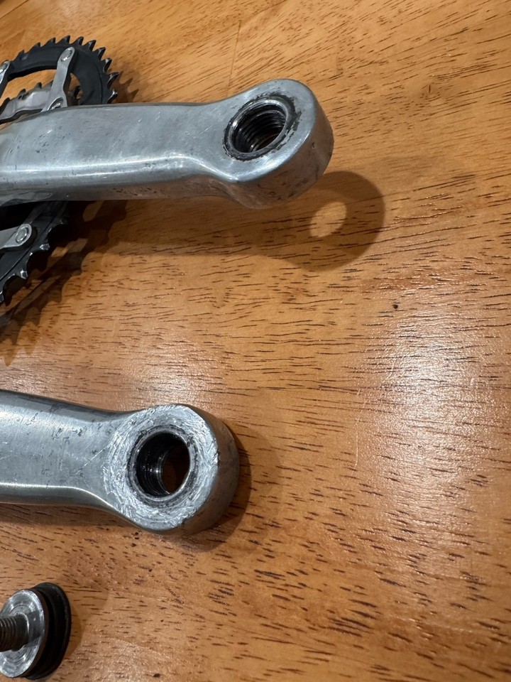 Jeu De Manivelles Vintage Shimano Deore LX FC-M569 – 175mm – Triple Plateaux – Pour VTT Années 90
