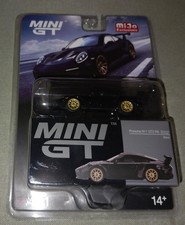 Mini GT 1/64 Porsche 911 GT2 RS Weissach Package Black #401