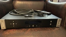 Emotiva UMC-200 7.1  Pre - amp surround sound processor