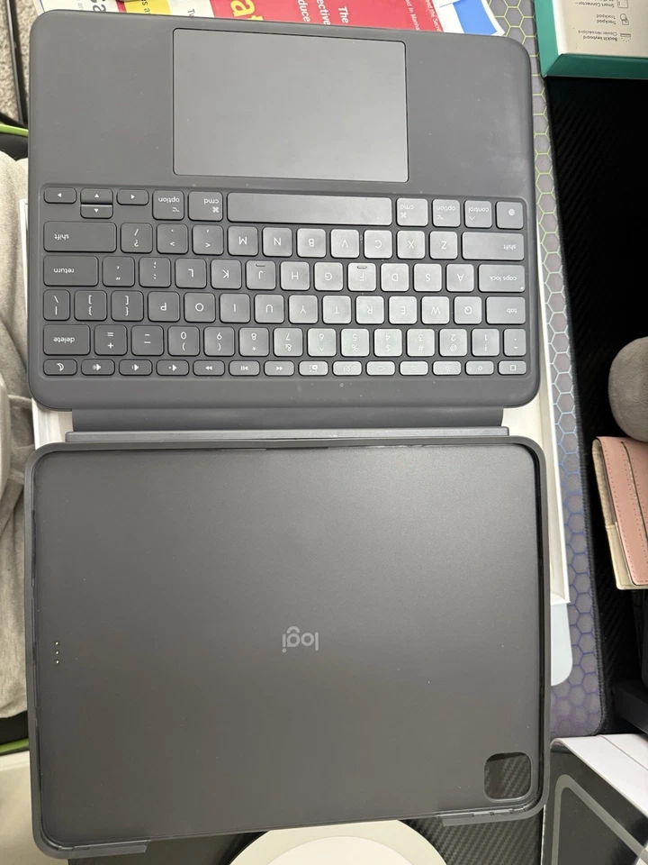 Logitech Combo Touch Keyboard Funda para Apple iPad Pro 13 pulgadas (M4) Foto 3 de 4