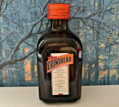   COINTREAU TRIPLE SEC ORANGE LIQUEUR MINIATURE 50ml/NIP GLASS BOTTLE - EMPTY 