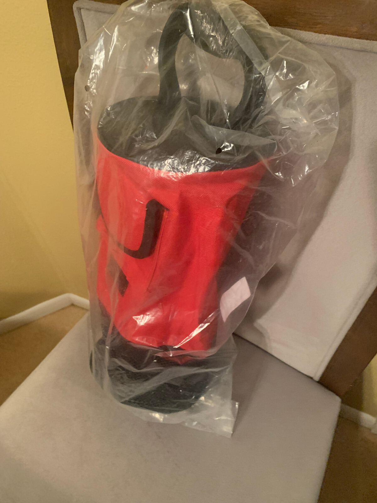 Golf Ball Retriever Golf Shag Bag with Pocket & Tee Holder Shags Red New