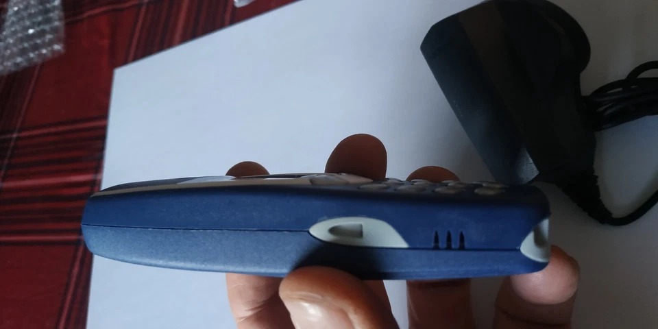 Nokia 3310 - Blue (Unlocked) Mobile Phone Exposition SHOP Display. New - Image 3 of 4