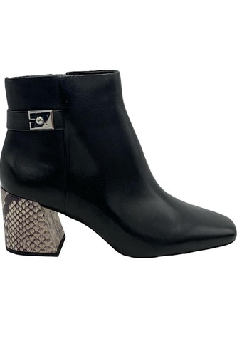 Vince Camuto Suede Ankle Boots Laiklen 