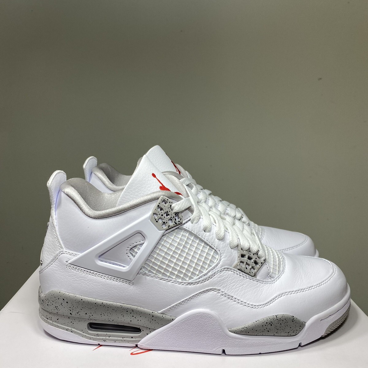 Nike Air Jordan 4 IV Retro OG White Oreo Tech Grey CT8527 Nike Air Jordan 4 IV Retro OG White Oreo Tech Grey CT8527