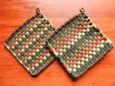 Set of 2 Handmade Artisan Woven Loomed Hunters Colors Potholders Hot PadsTrivets