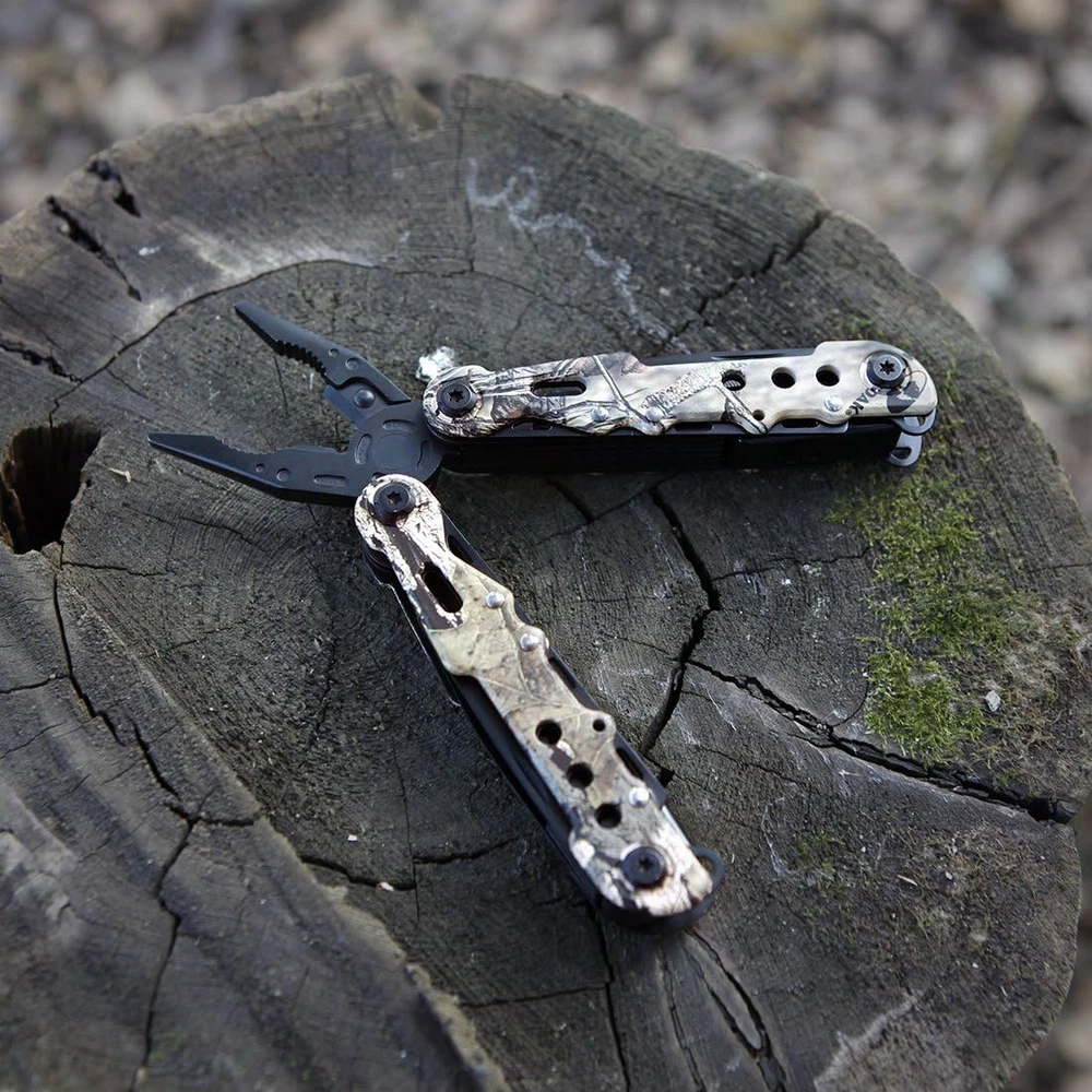 Multi-Tool - 13 in 1 Multi Function Pliers - Folding Pocket Tool With