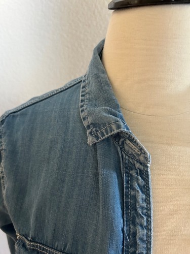 Abercrombie and Fitch blue denim button down shirt XL Kids or XS Women's - Picture 5 of 10