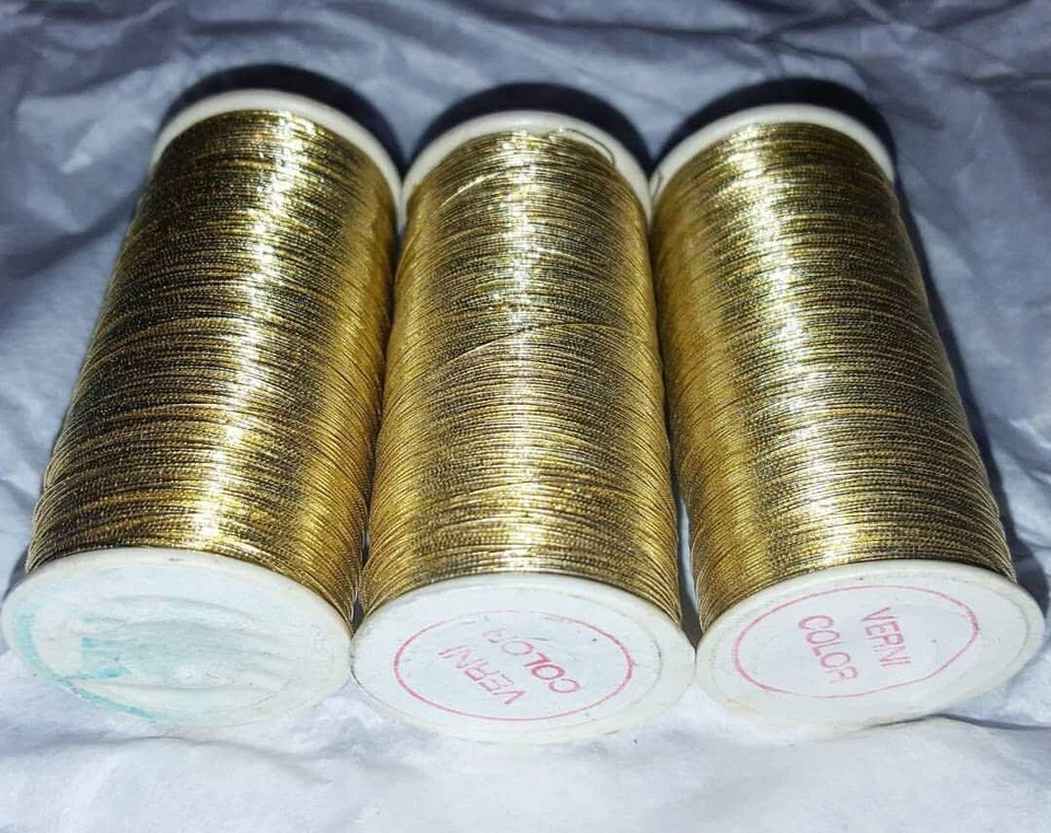 Hilos de oro franceses antiguos Foto 4 de 4