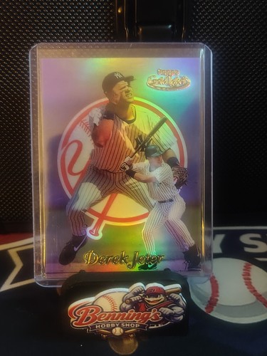 Derek Jeter [Class 1] #22 1999 Topps Gold Label card