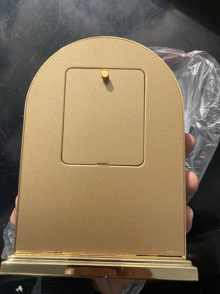 Howard Miller Mesa Escritorio Manto Tono Dorado Cuarzo Reloj Japón Como Nuevo Sin usar, en caja 612-591 Foto 2 de 3