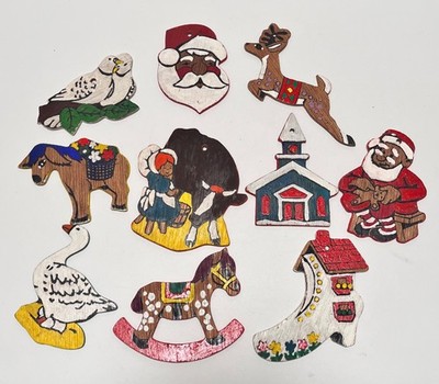 1970s Vintage Lot of 10 Hand Painted Christmas Ornaments Balsa Wood Folk Art #b