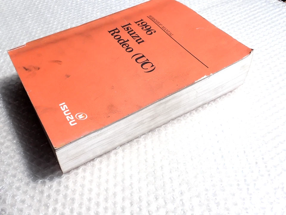 Isuzu Rodeo 1996 [UC] manual de reparación de servicio de taller Foto 2 de 3