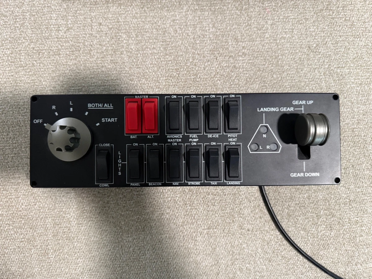 Logitech G Saitek Pro Flight Multi-Panel, Autopilot-Controller für Flug