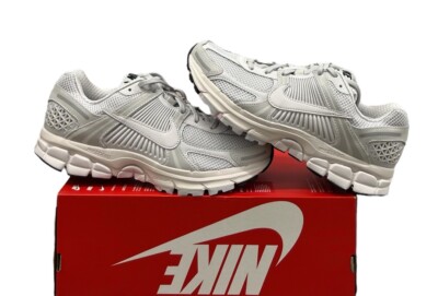 靴 NIKE ZOOM VOMERO 5 BV1358-001 Nike Zoom Vomero 5 Vast Grey Sail BV1358-001 Mens Size 8 No