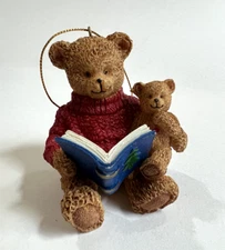 Kohls Cares For Kids Christmas Bear Ornament 2001 Reading a Book, Resin 3"