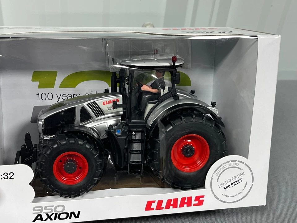 CLAAS 950 AXION Tractor CHROME 1:32 High Detail NIB Mint 100 Yr Ann Silver - Image 3 of 4