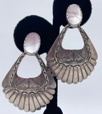 Native American Sterling Silver Pink Mussel Shell Door Knocker Earrings Vintage