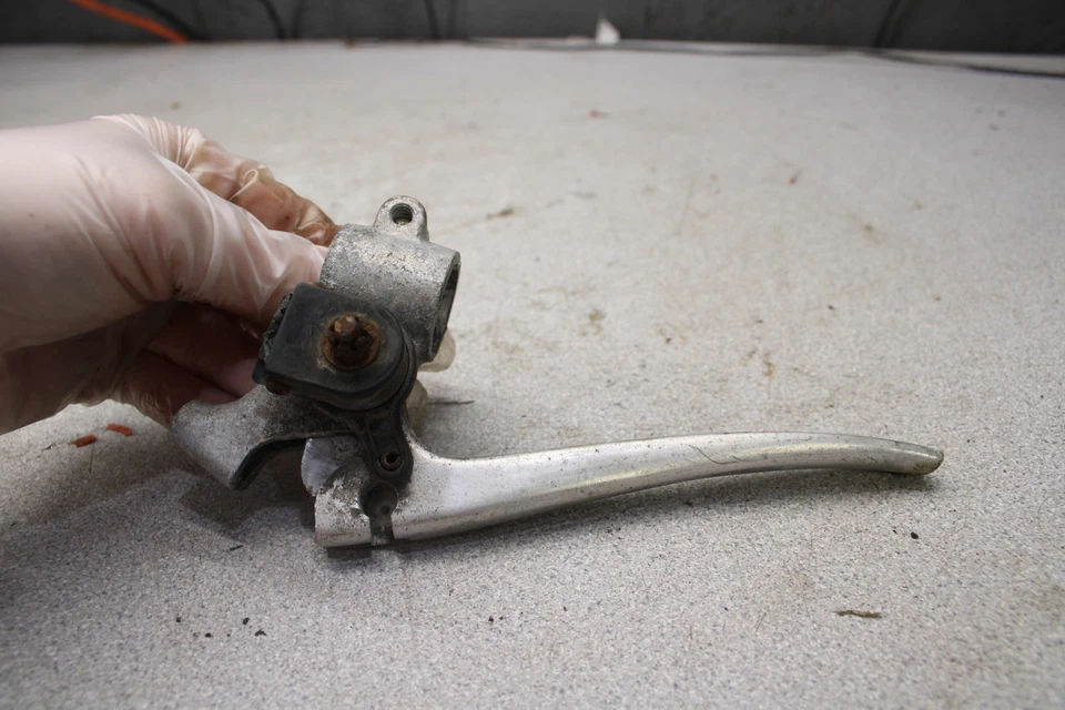 Yamaha R5C 350 1972 embrague percha montaje con palanca C8-1887.Nk Foto 4 de 4