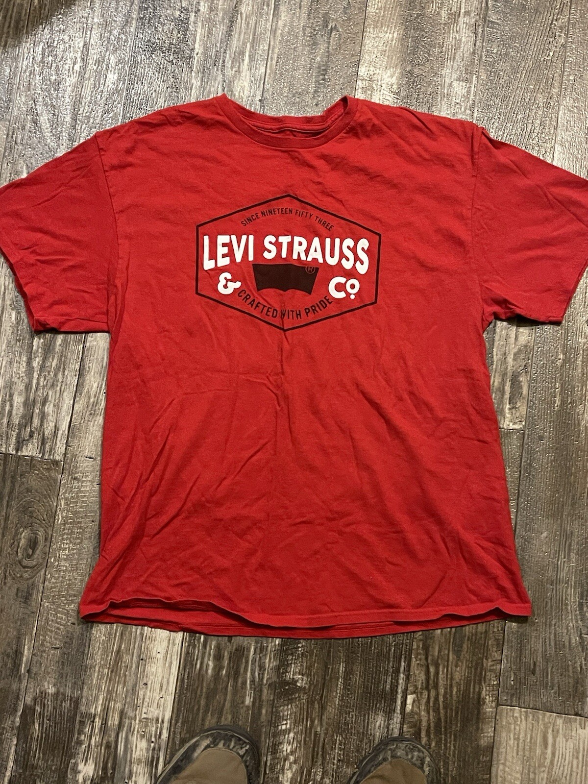 Levi Strauss & Co Men's Size XL Red Short Sleeve Logo Graphic Crew Neck T-Shirt