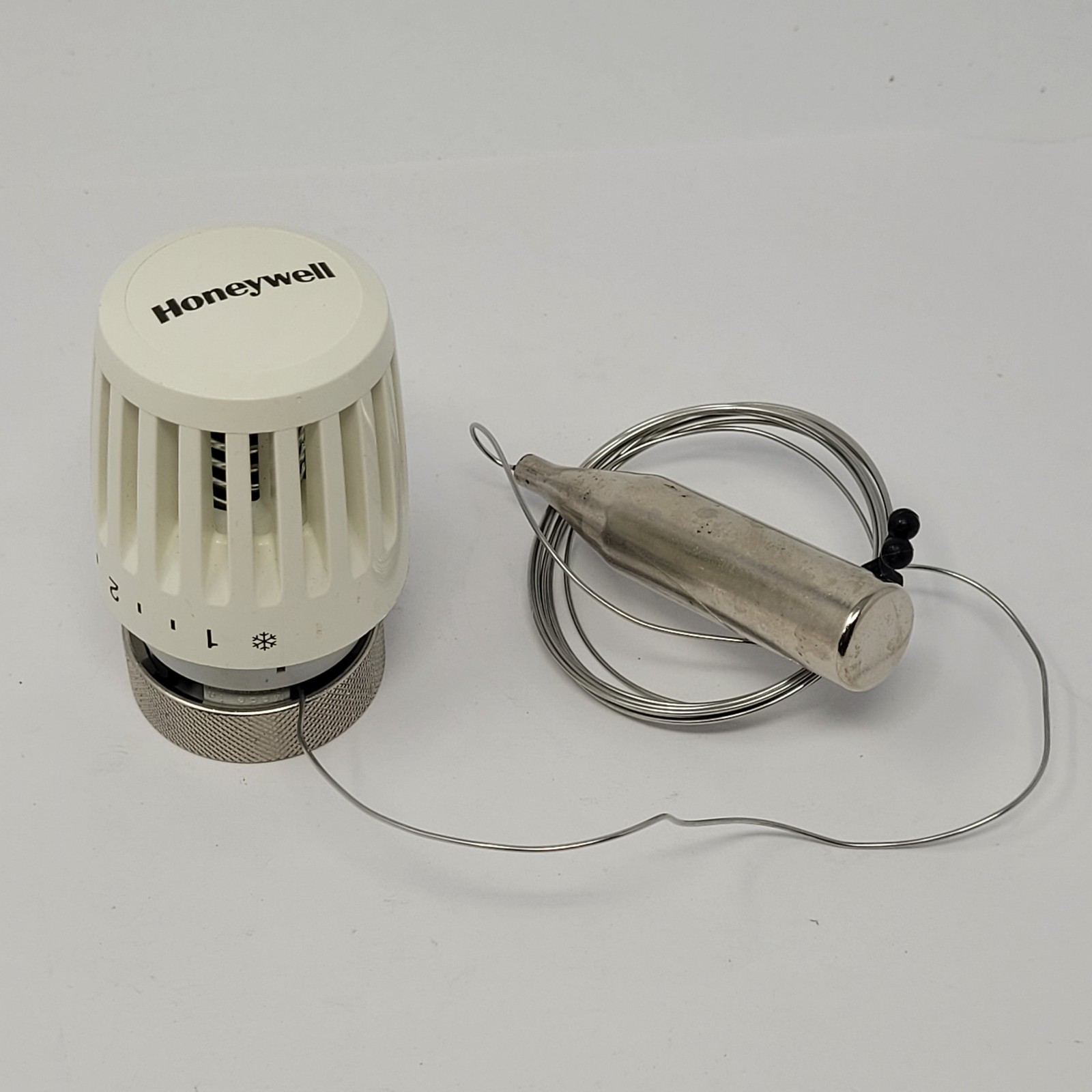 Honeywell T104F1512 Thermostat TRV Head - USED