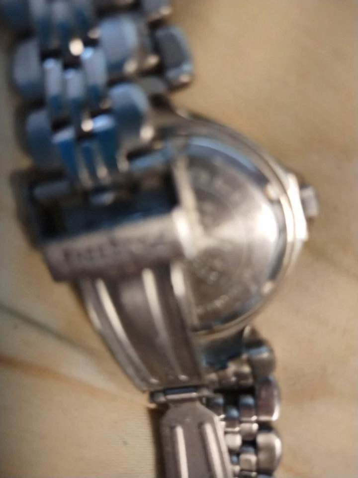 Reloj De Colección FREESTYLE SHARK 330 ft Mujer Acero Inoxidable EE. UU. Necesita batería. Bisel azul. Foto 4 de 4