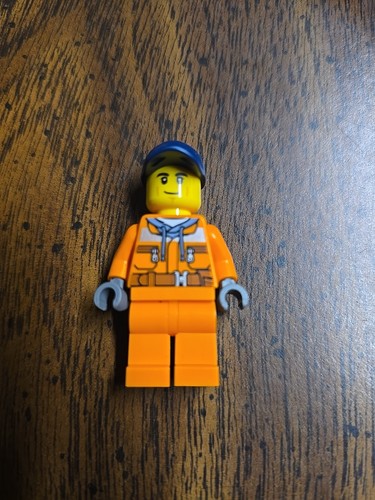 LEGO CITY: Street Sweeper 60249 w/ MINIFIG -- As Is - Picture 2 of 9