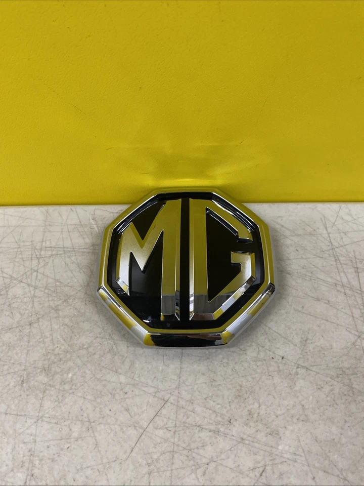 Insignia de parrilla delantera MG ZS 2017-2023 10647805 Foto 2 de 4