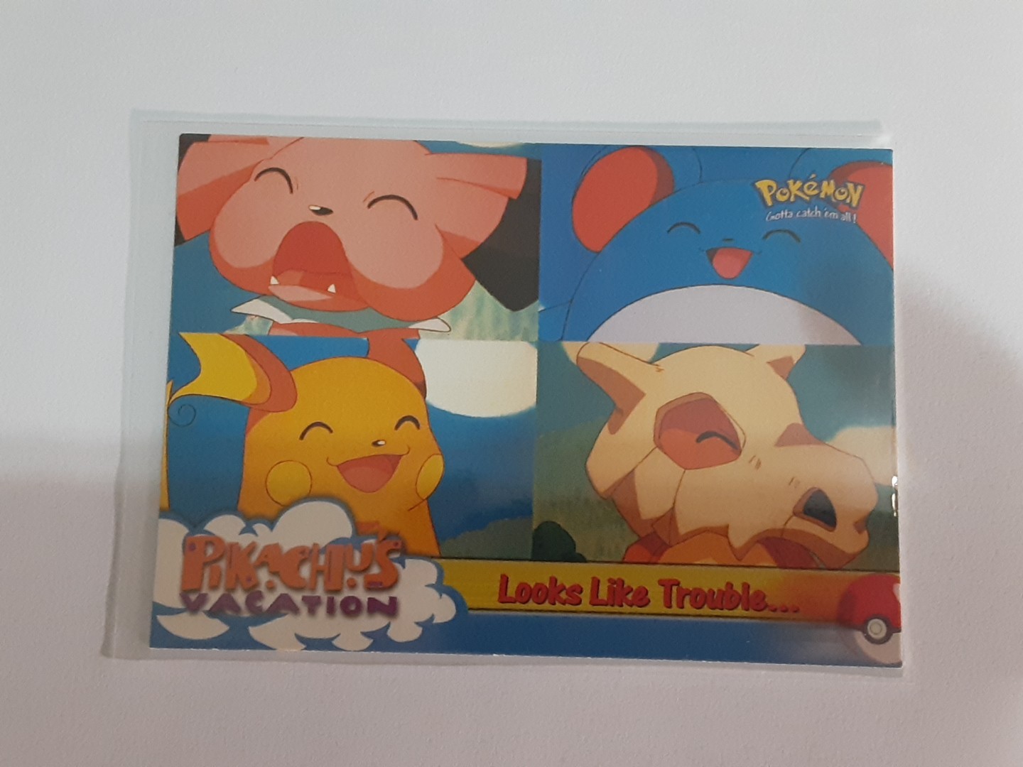 Pokemon Card - Looks Like Trouble... 44 - Pikachu's Vacation - Topps
