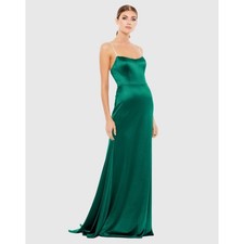 Mac Duggal Charmeuse Rhinestone Strap Trumpet Gown in Emerald Green Size 8