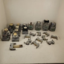 New And Used Mixed Lot Of 25 Pieces Idec ALW29911D-R Illuminated Push button