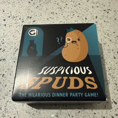 Suspicious Spuds urkomisches Abendessen Party Spiel (18 Tischuntersetzer) Strumpf Füller