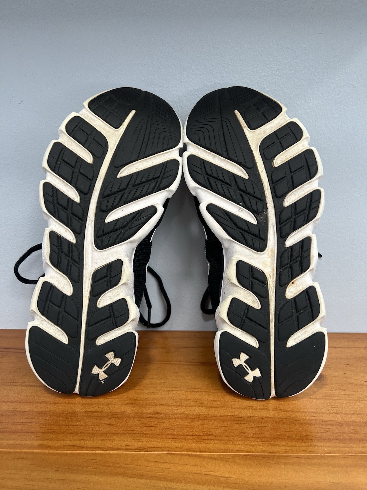 UNDER ARMOUR Charged Assert Athletic Sneakers Wom… - image 11