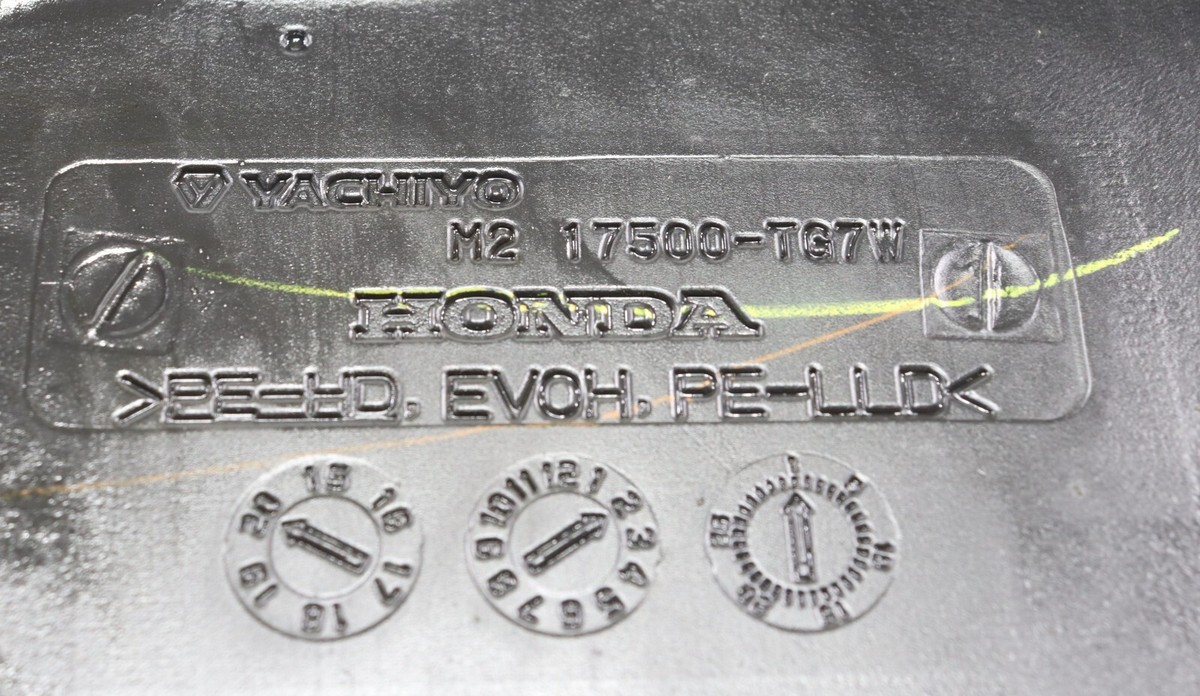 2020 - 2021 HONDA PILOT FUEL GAS TANK RESERVOIR W/ HEAT SHIELD OEM