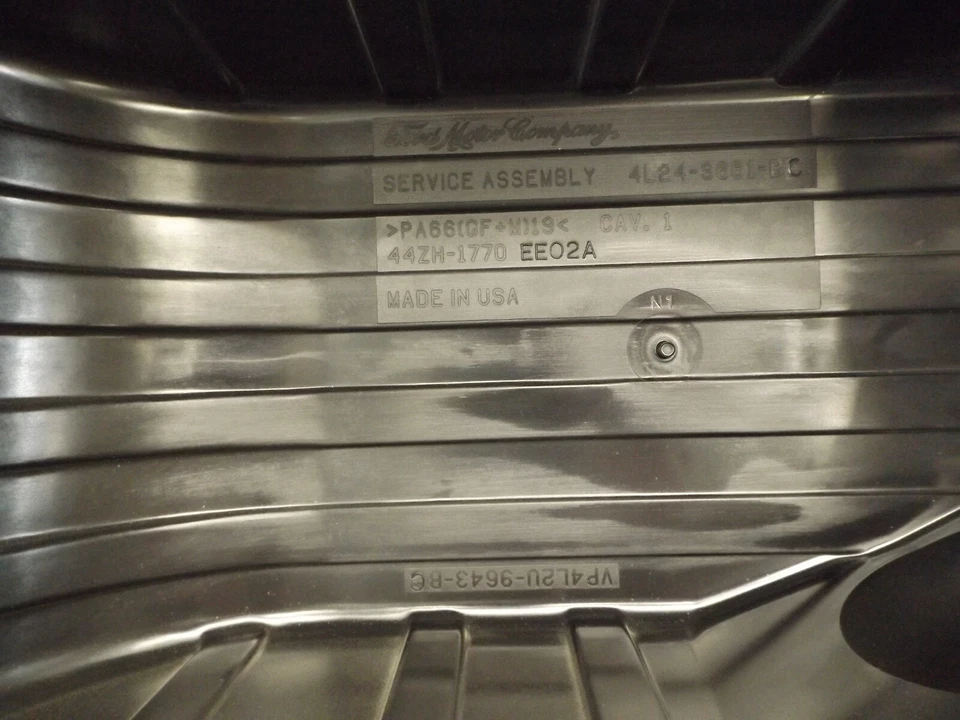 Conjunto de carcasa de filtro de aire Ford Explorer 2002-2005 4,6 L usado OEM 6L2Z9600D Foto 4 de 4