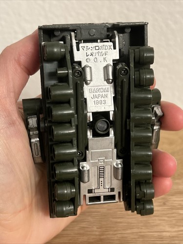 GO BOTS TRANSFORMER GREEN ROBOT TANK JAPANESE VNTG BANDAI (1983 ) DIE-CAST TOY - Picture 11 of 21