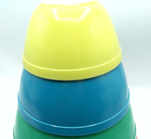 Vintage Pyrex Primary Colors Nesting Mixing Bowls set of 4 - Picture 3 of 4