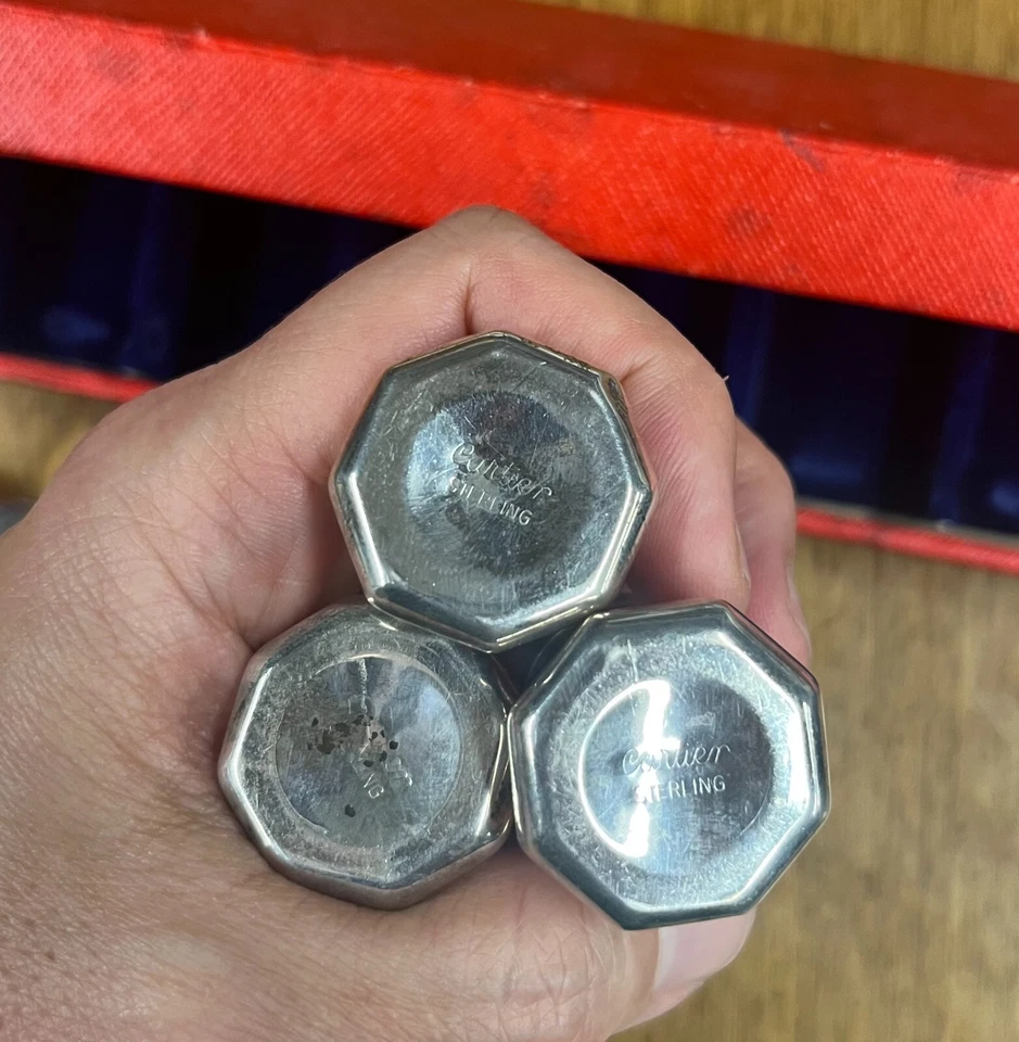 Juego de 8 saleros y pimenteros pequeños de plata de ley Cartier en caja roja original Foto 3 de 4