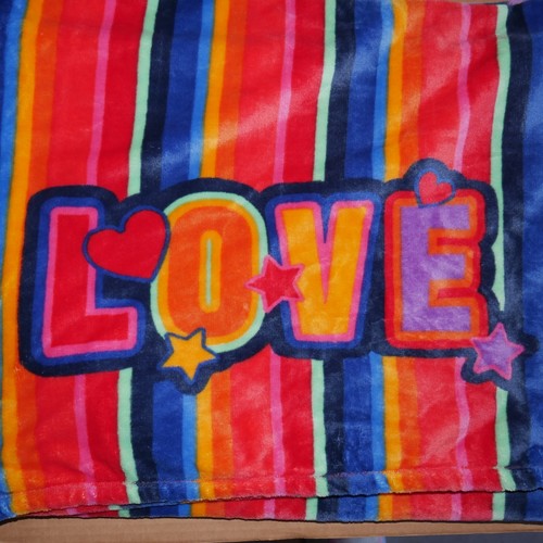 Vera Bradley Rainbow Blanket Plush Throw Blanket 80"x50" Love Shooting Star NWT - Picture 10 of 10