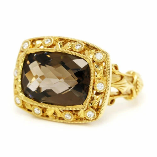 Bagues avec pierre précieuse en or jaune topaze