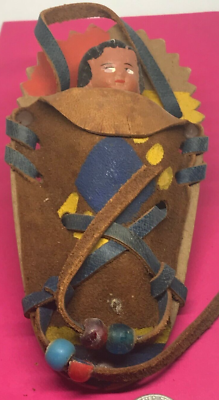 Vintage Handmade Miniature Native Beaded Papoose On Leather Hair Barrette Native American Hand Bead Leather Back Small Hair Barrette  main image 3