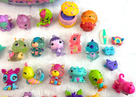 Hatchimals & Accessory Lot Of 60 Colleggtibles Mixed Figures Various Seasons  T2