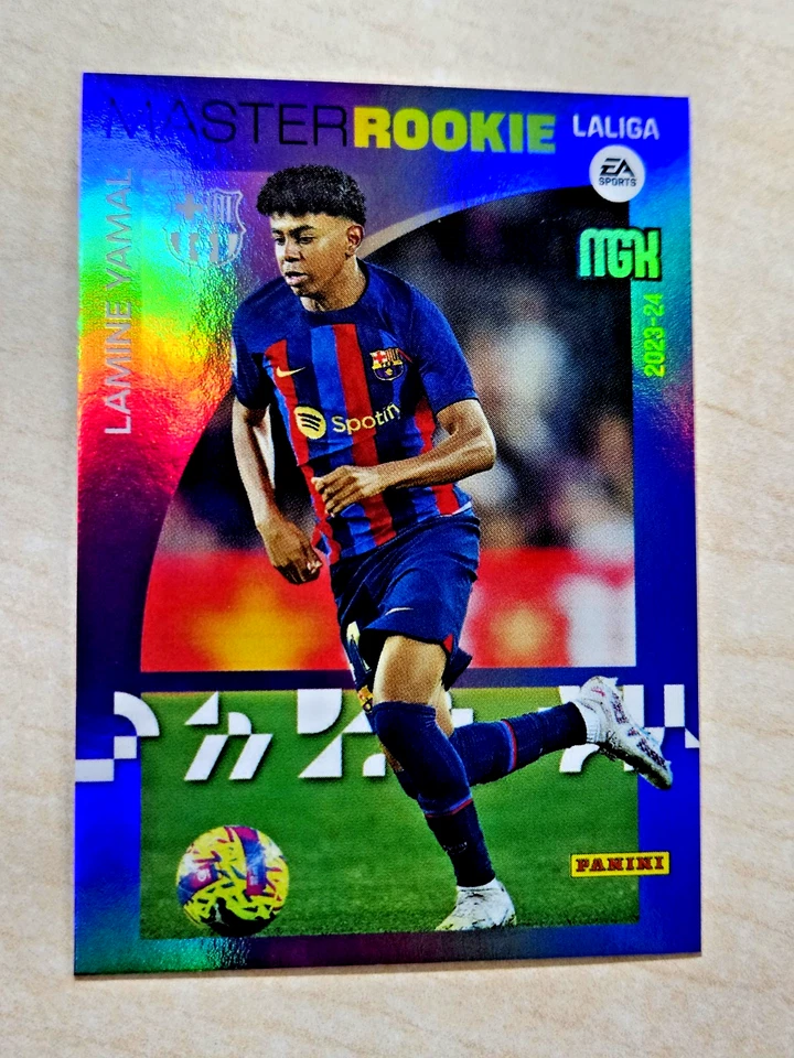 2023-24 Panini Megacracks Liga EA Sports Master Rookie Lamine Yamal RC #423 💜 - Image 3 of 4