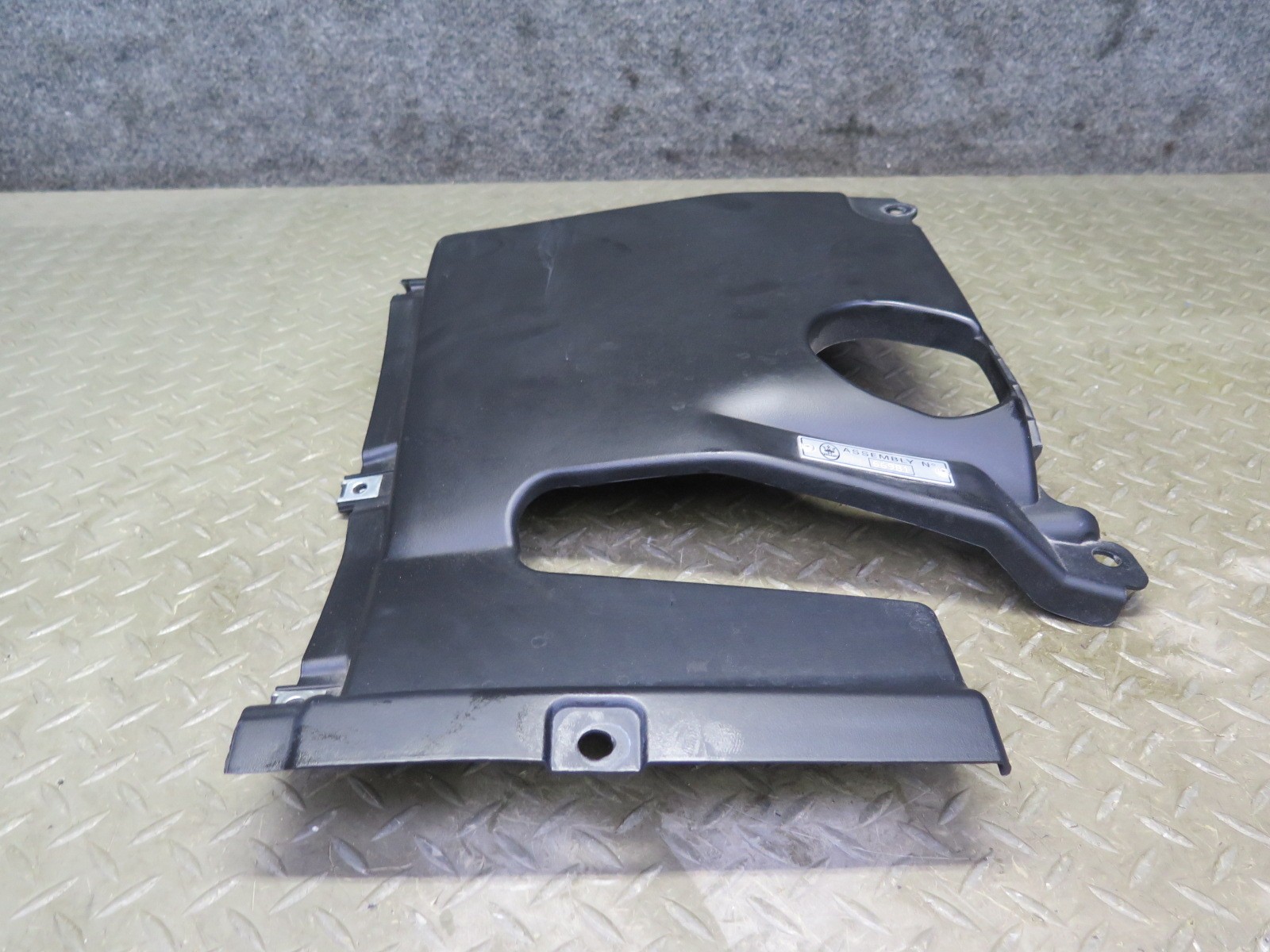 2008-2019 MASERATI GRANTURISMO M145 ENGINE LEFT COMPARTMENT TRIM PANEL 084057500