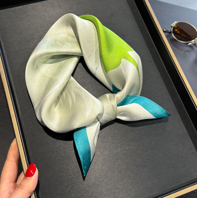 100% Mulberry Silk Scarf green leaf Neckerchief Women Square 53X53cm Bandana