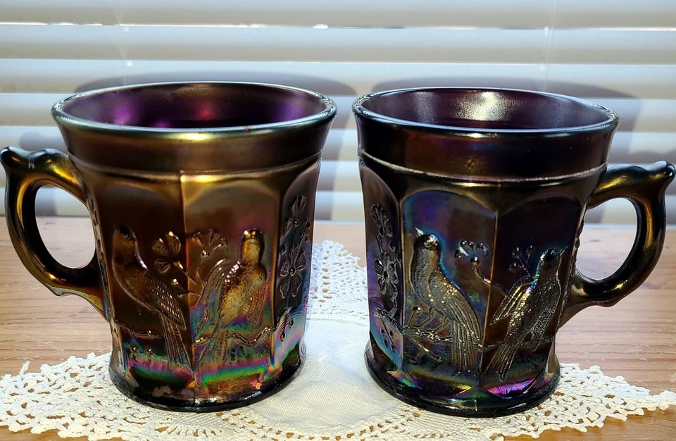 (2) Vintage NORTHWOOD 3.5" Amethyst Carnival Glass "Singing Birds" Mugs! - Image 2 of 3