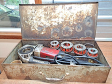 RIDGID 600 Hand-Held Electric Pipe Threader 1/2"-1-1/4” Die Head Dies case