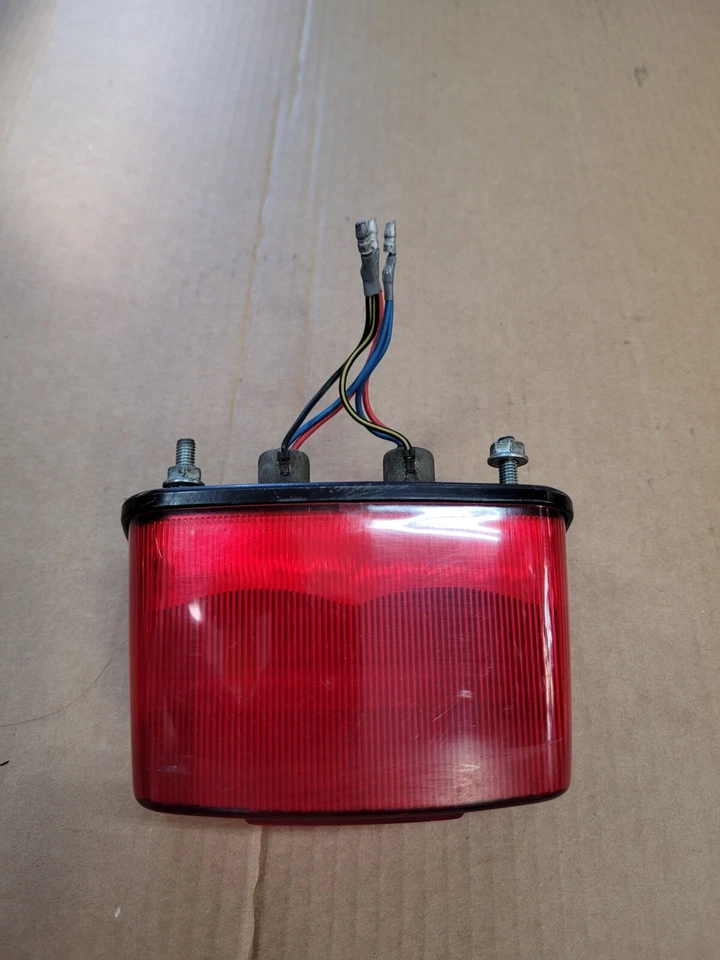 kawasaki zn1100 ltd tail lamp 23025-1108 — 第 3/4 张图片